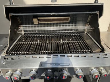 Why You Should Hire a Professional Barbecue Cleaning Service